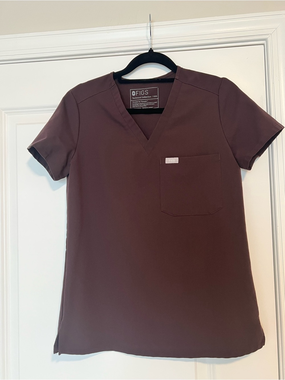 Figs Espresso Catarina One Pocket Top